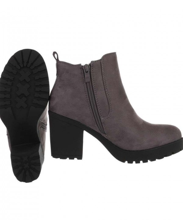 Boots for women
 1-547289