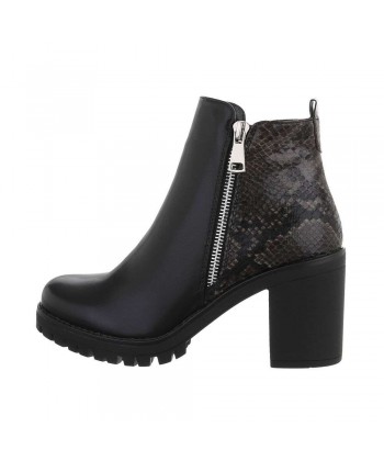 Boots for women
 1-547297