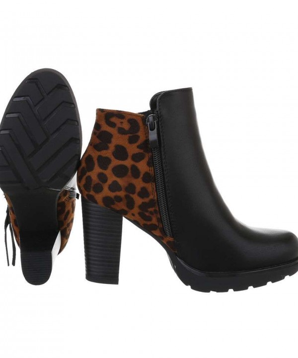 Boots for women
 1-543546