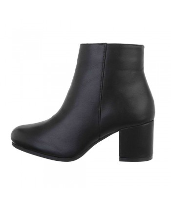 Boots for women
 1-547009