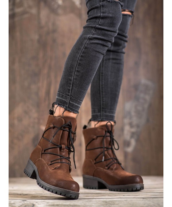 Boots for women
 2-62440