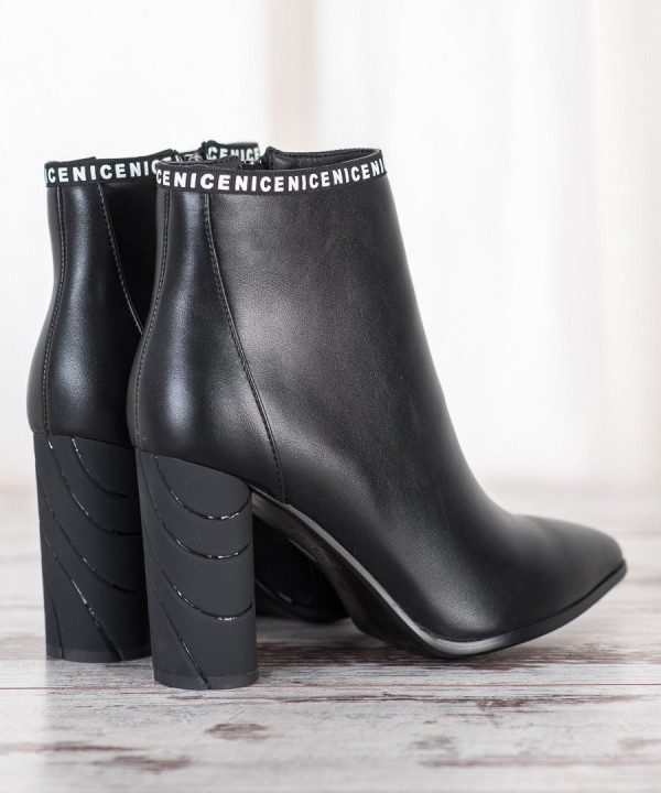 Boots for women 2-68276