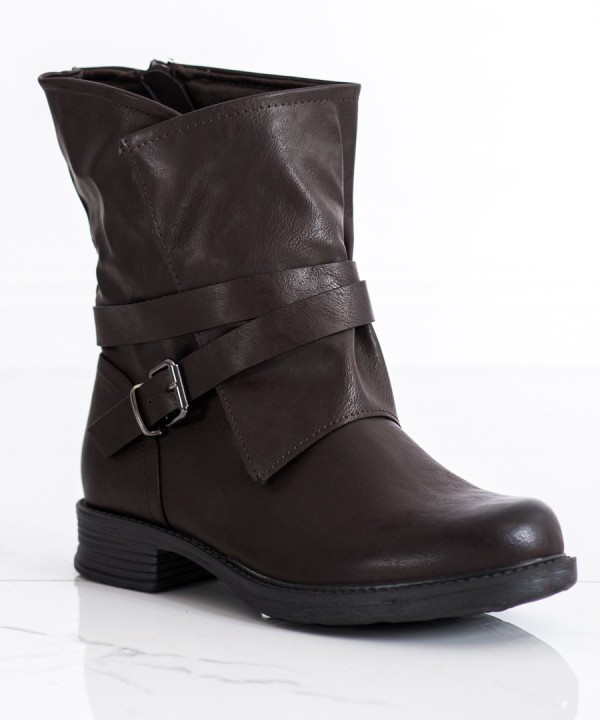 Boots for women
 2-68901