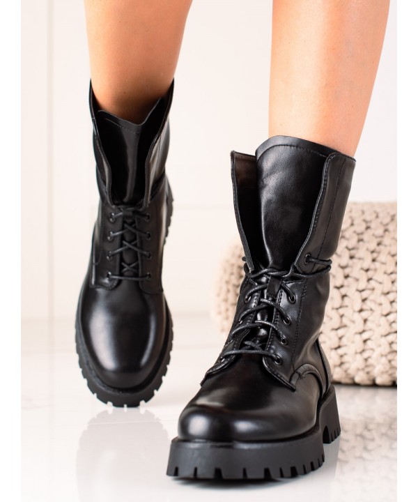 Boots for women
 2-74762