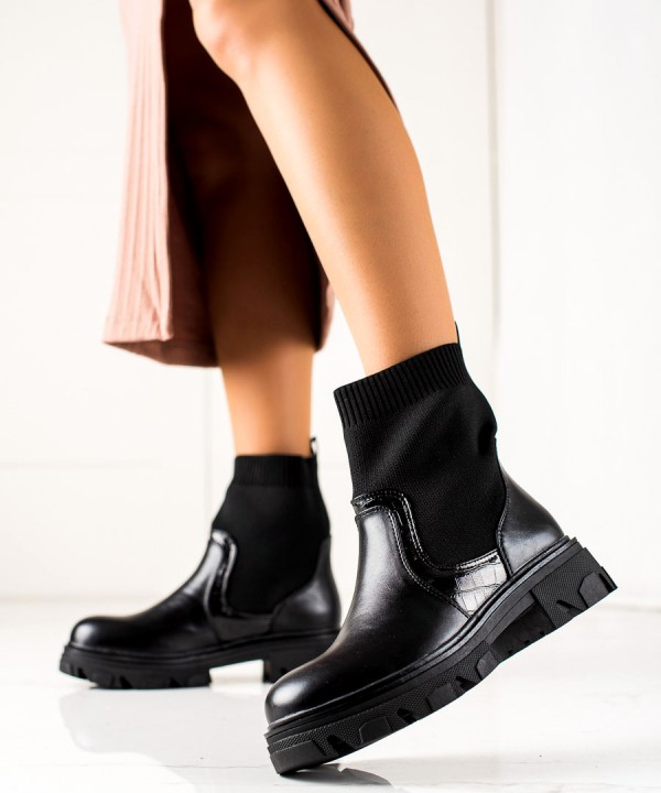 Boots for women
 2-74867