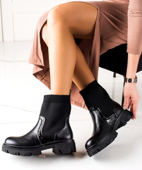 Boots for women
 2-74867