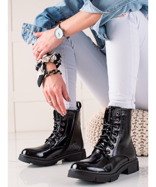 Boots for women
 2-74927